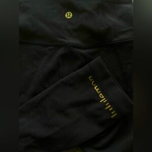 Wunder Train High-Rise Tight 23"